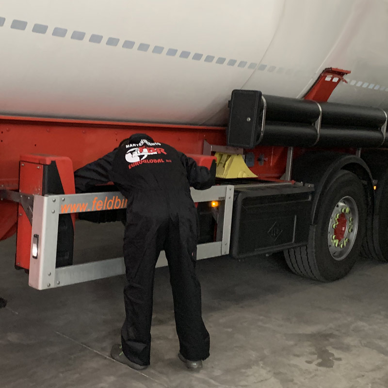 cleaning foodstuff road tankers